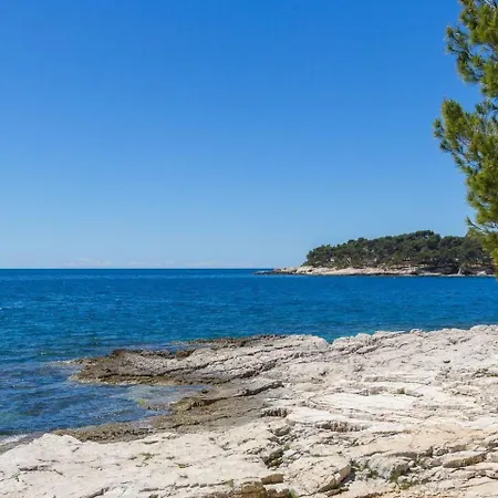 Valkane Pula